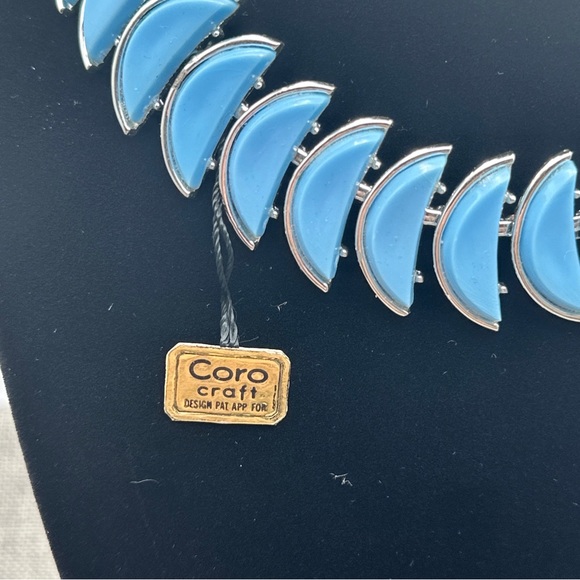 Antique Coro lucite blue necklace #99 - Picture 4 of 7